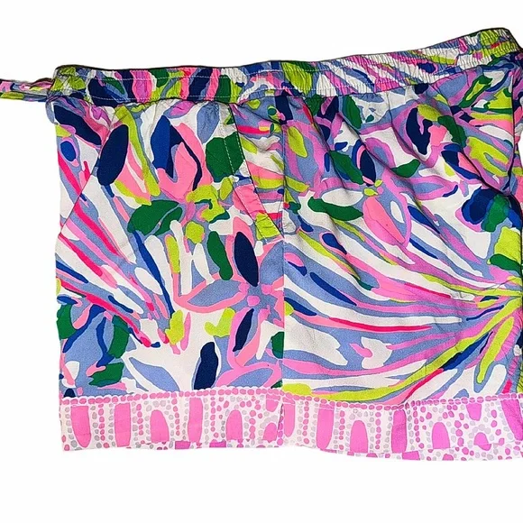 Lilly Pulitzer Womens sz med Rayonne colorful lightweight shorts with drawstring - Picture 6 of 12